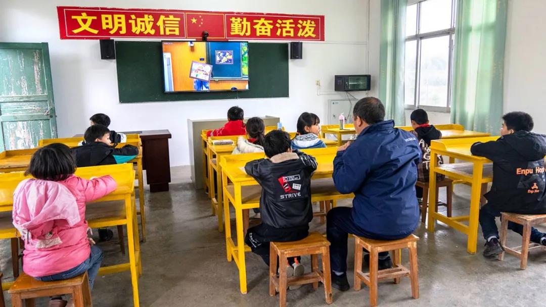 積極響應(yīng)時(shí)代政策，奧威亞“全連接”生態(tài)助推教育信息化發(fā)展
